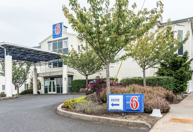 Motel 6 Lincoln City, Or