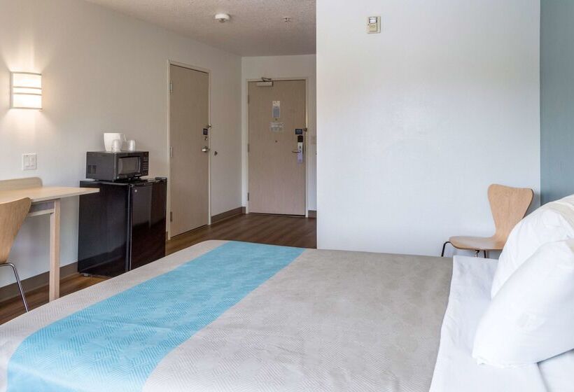 Motel 6 Lincoln City, Or