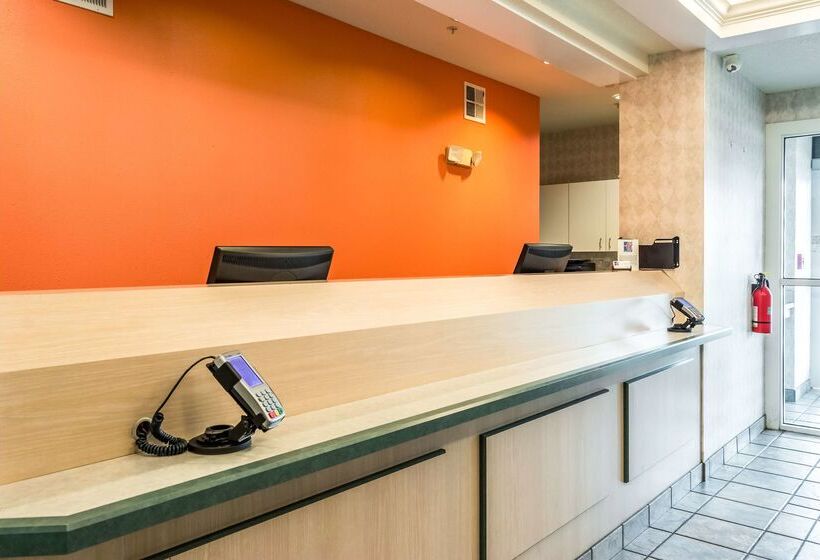 Motel 6 Lincoln City, Or