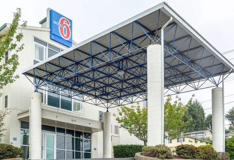 Motel 6 Lincoln City, Or