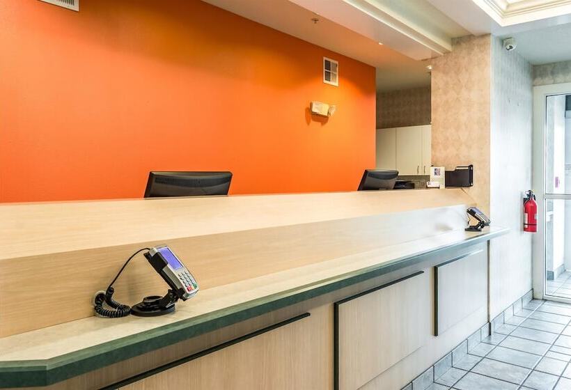 Motel 6 Lincoln City, Or