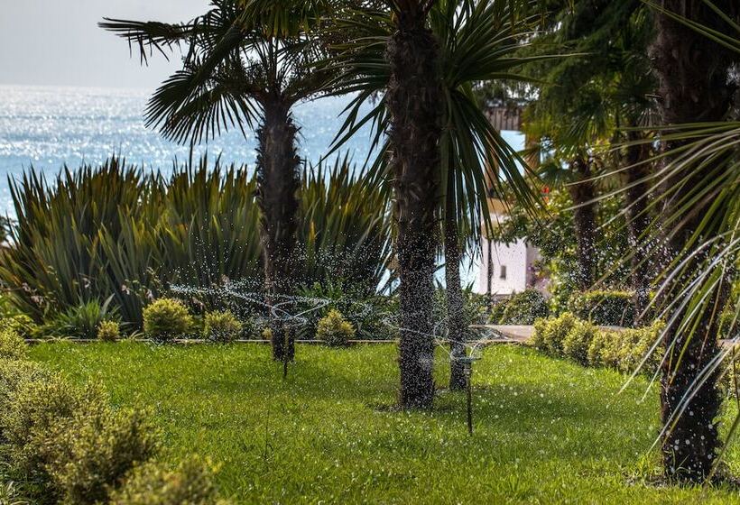 Rodina Grand Hotel And Spa