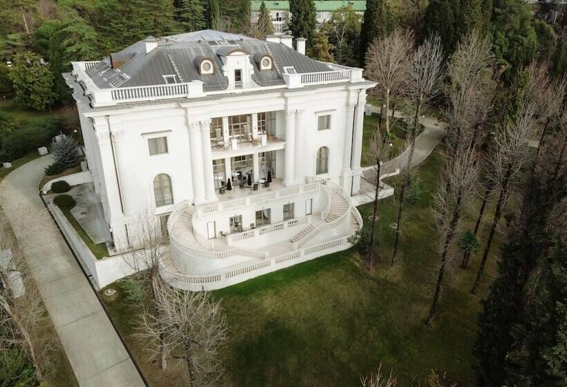 Rodina Grand Hotel And Spa