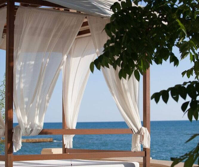 Rodina Grand Hotel And Spa