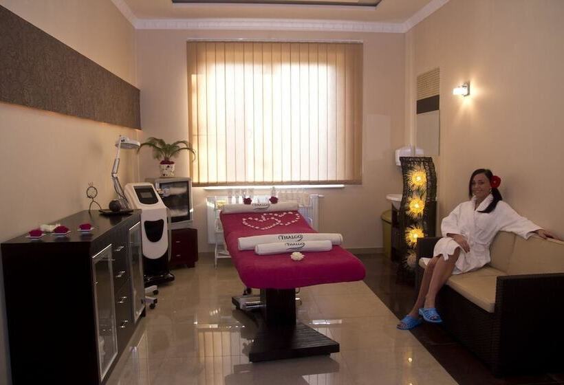 Royal Park Hotel & Spa