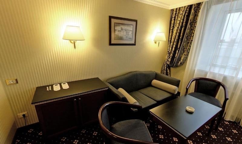 Shakhtar Plaza Hotel