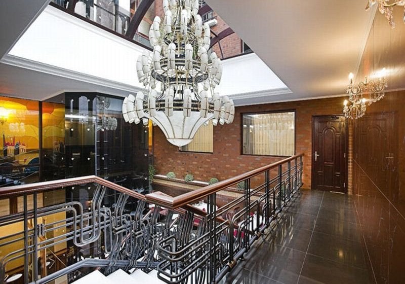 Shakhtar Plaza Hotel