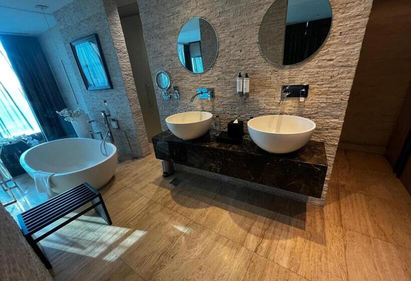 The Canvas Dubai, Mgallery Hotel Collection