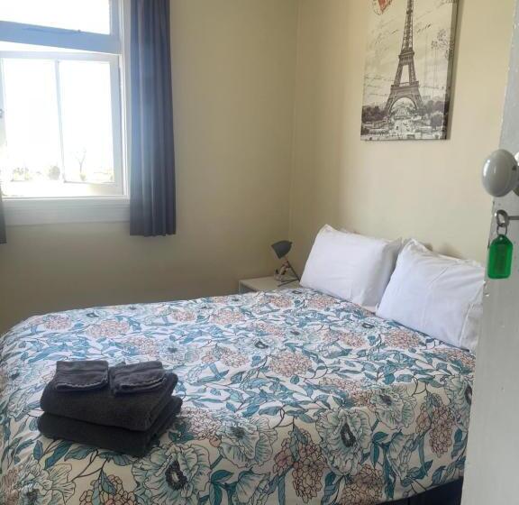 הוסטל Coastal Accommodation