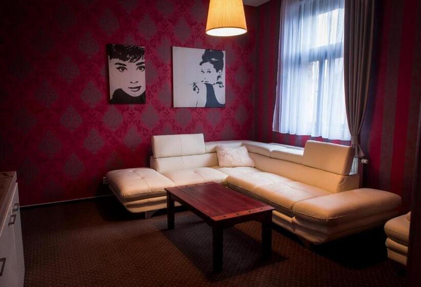 호스텔 Restaurace Stará Lípa