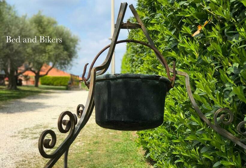 צימר Bed And Bikers