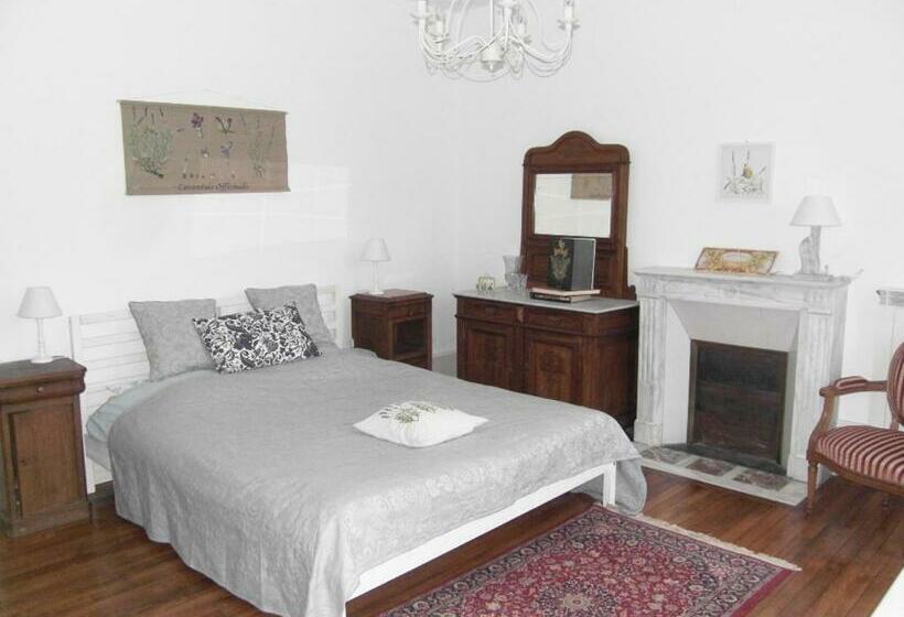 مبيت وإفطار Fleur De Senon