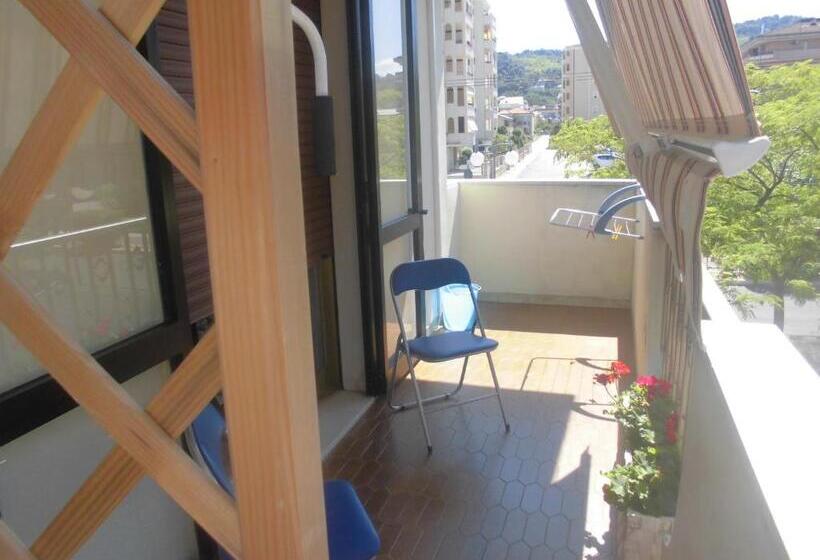 مبيت وإفطار Il Cavalluccio Marino