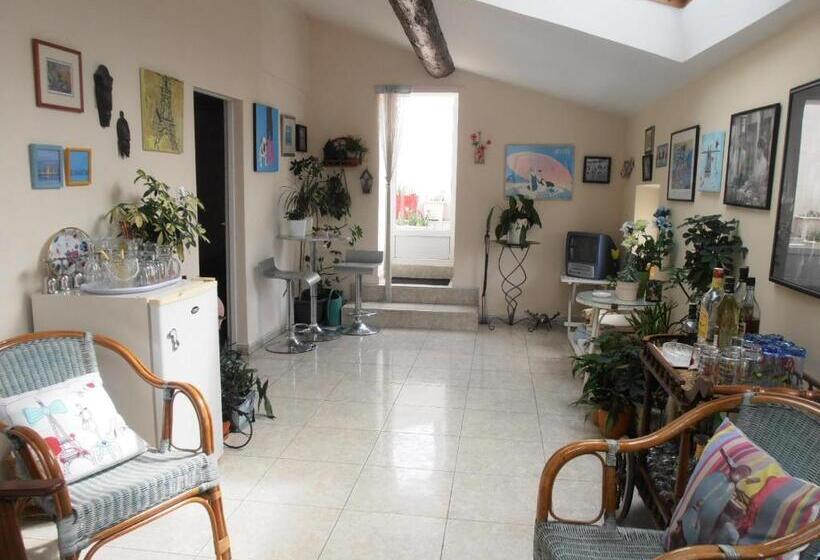 مبيت وإفطار L Orchidée