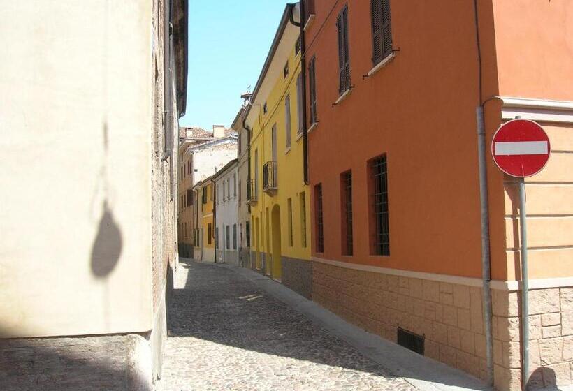 住宿加早餐  La Cervetta