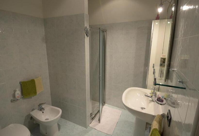 住宿加早餐  La Cervetta