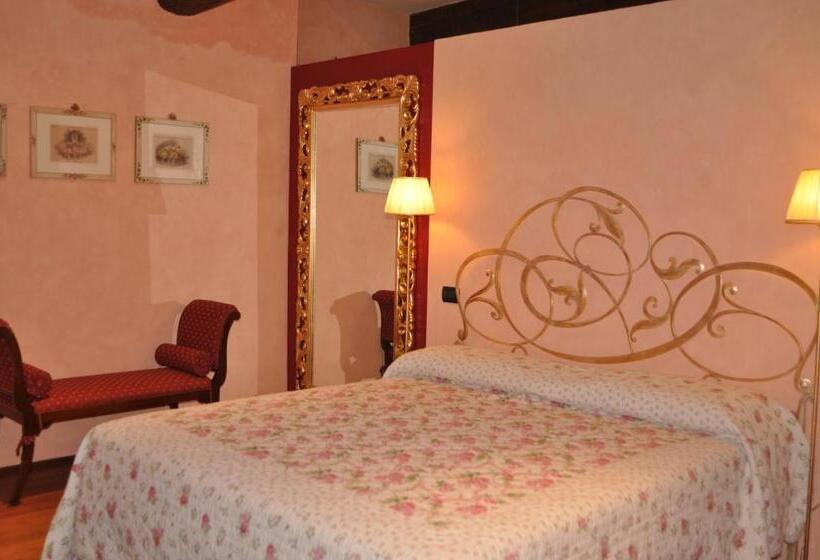 住宿加早餐  La Cervetta