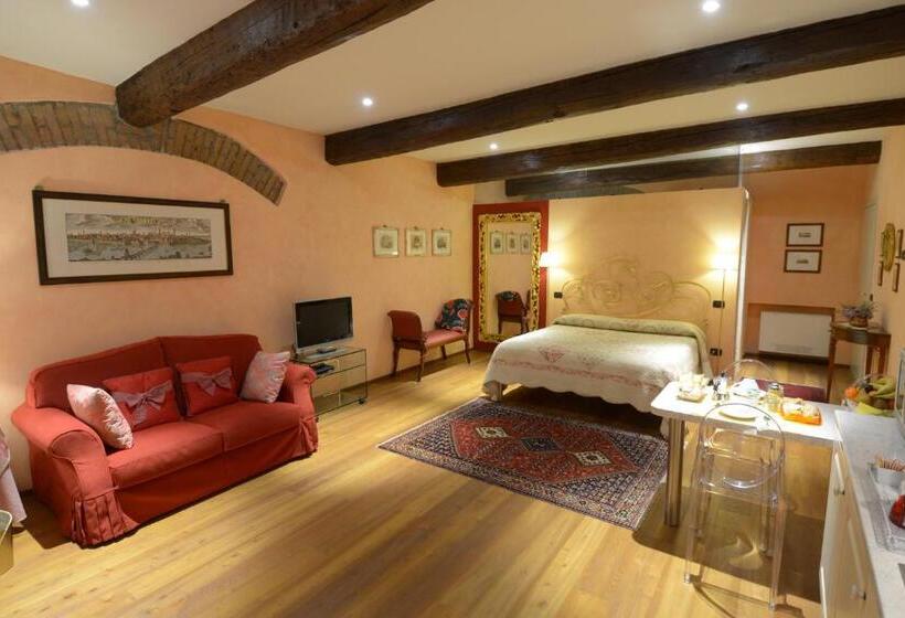 住宿加早餐  La Cervetta