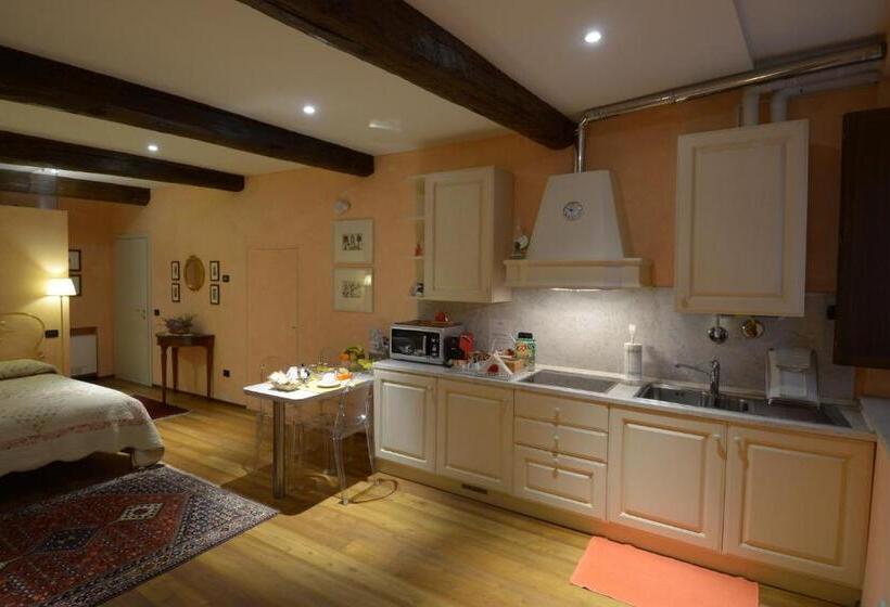 住宿加早餐  La Cervetta