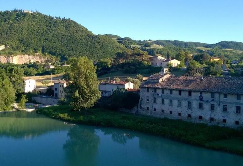 Bed and Breakfast La Finestra Sul Fiume