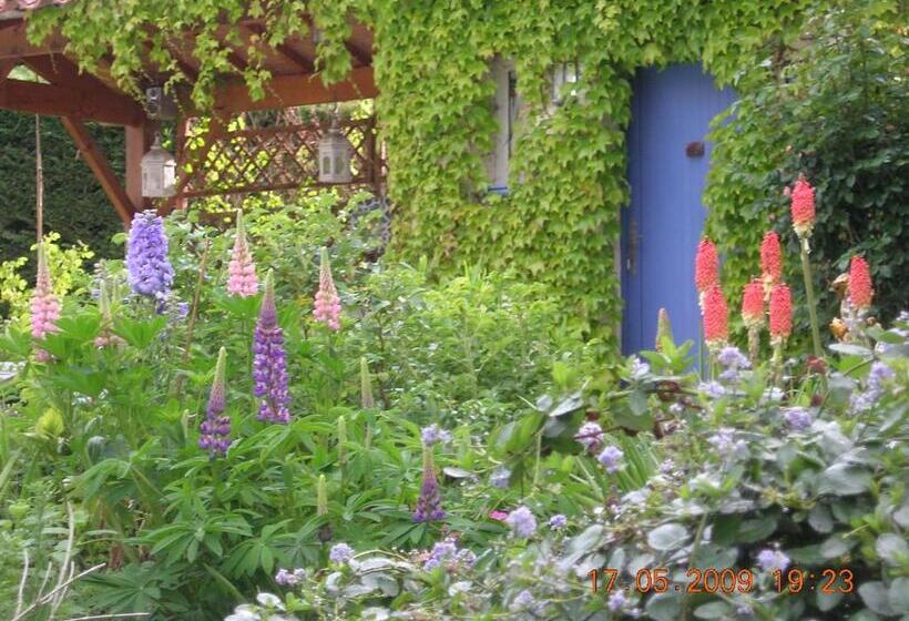 ベッドアンドブレックファースト Le Colombier