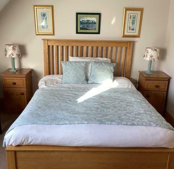 ベッドアンドブレックファースト Nymphsfield House