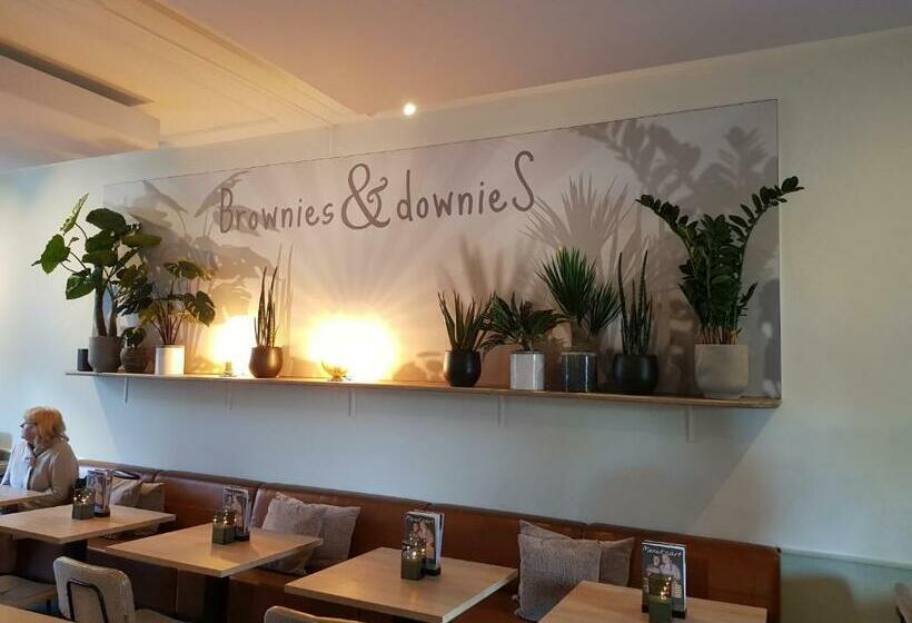 住宿加早餐  Slapen Bij Brownies & Downies