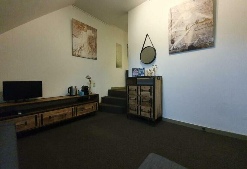 住宿加早餐  Slapen Bij Brownies & Downies