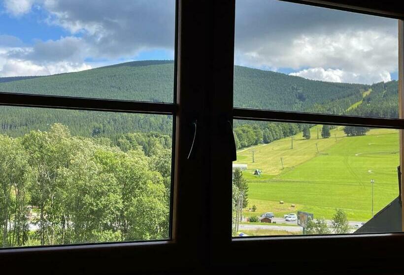 ホテル Chata Ramzovské Sedlo