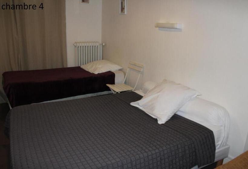 בית מלון כפרי Hôtel Le Dervois