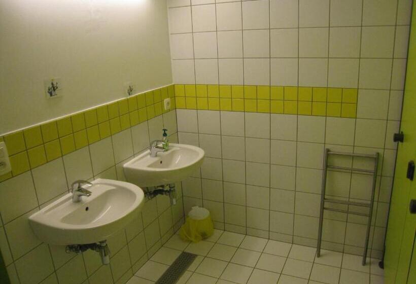 فندق Le Fagotin   Youth Hostel