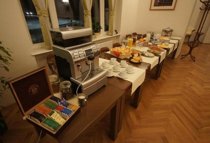 호텔 Pod Zeleným Dubem