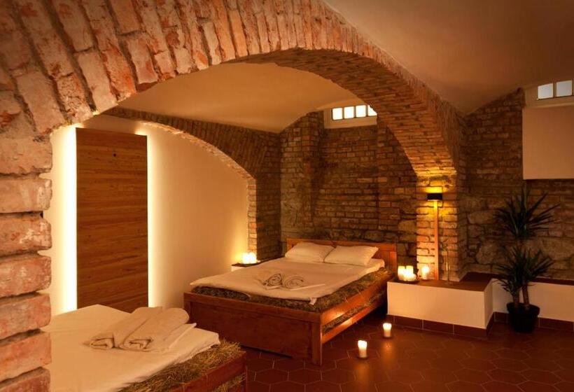 호텔 Pod Zeleným Dubem