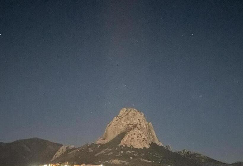 فندق Villas Kerendarhú