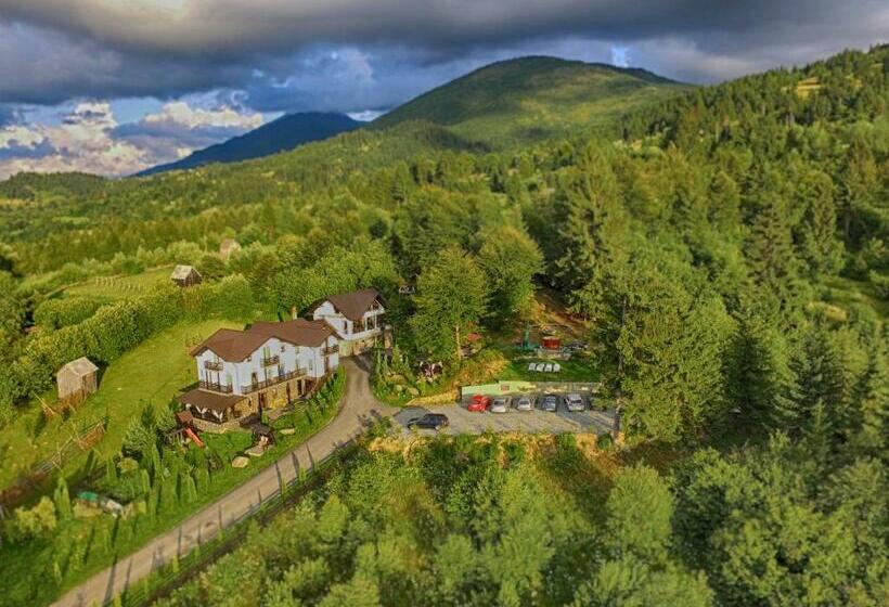 פנסיון Alpina Panoramic