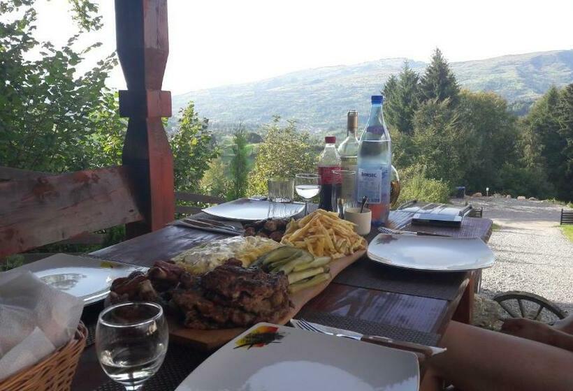 פנסיון Alpina Panoramic