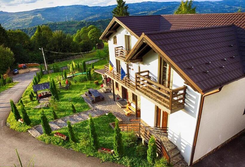 פנסיון Alpina Panoramic