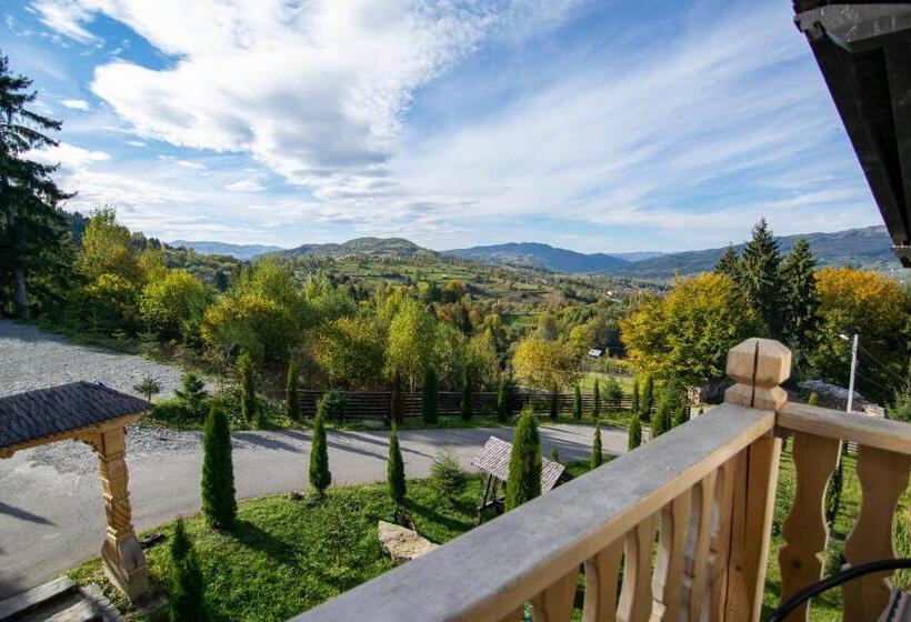 פנסיון Alpina Panoramic