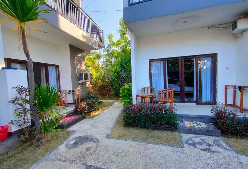 פנסיון Bali Yogi