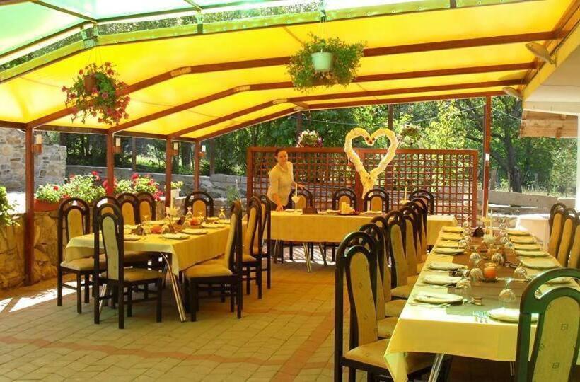 پانسیون Grandemi Belvedere Bucovina