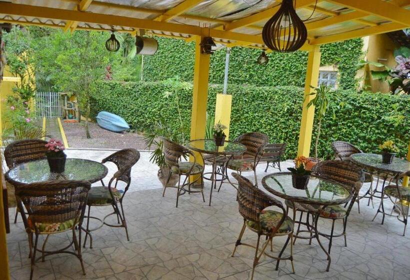 بنسيون Hospedaria Solar De Morretes