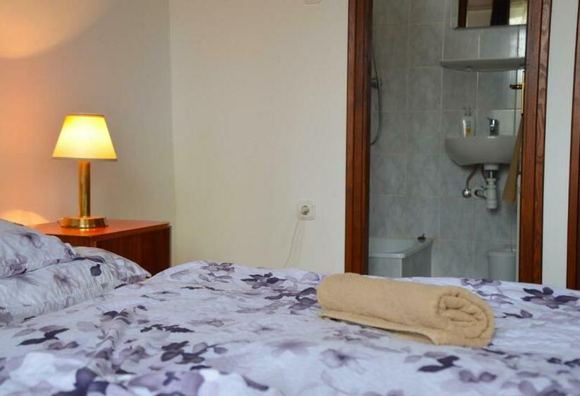 פנסיון Kemencés Vendégház