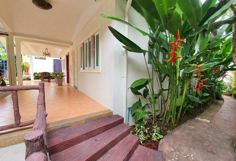 פנסיון Muchshima House