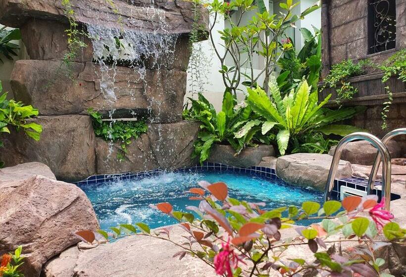 פנסיון Muchshima House