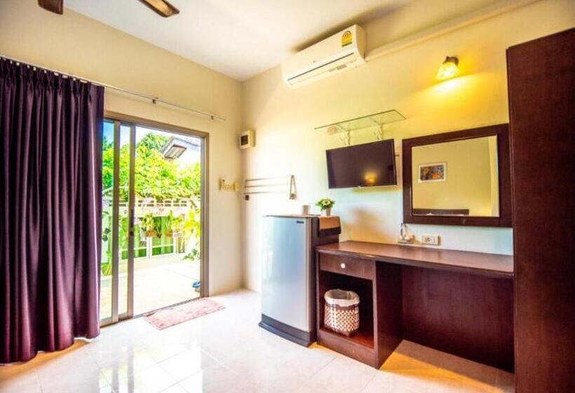 פנסיון Muchshima House