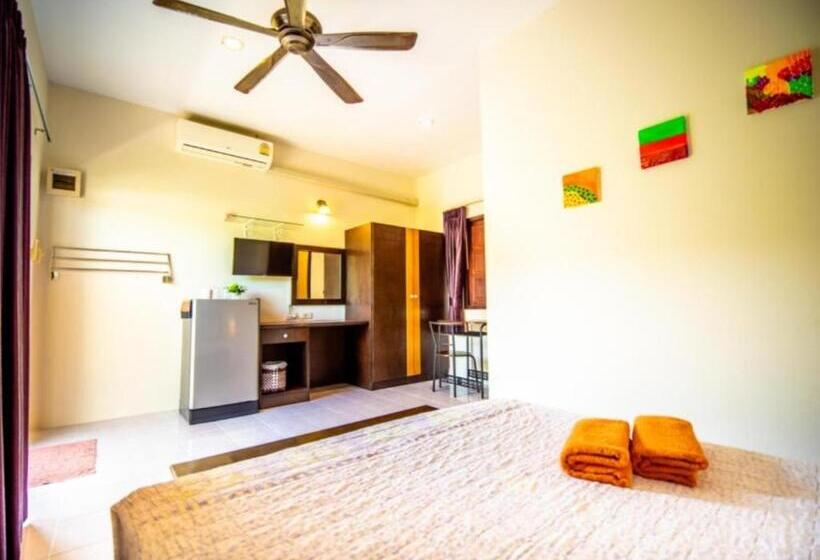 פנסיון Muchshima House