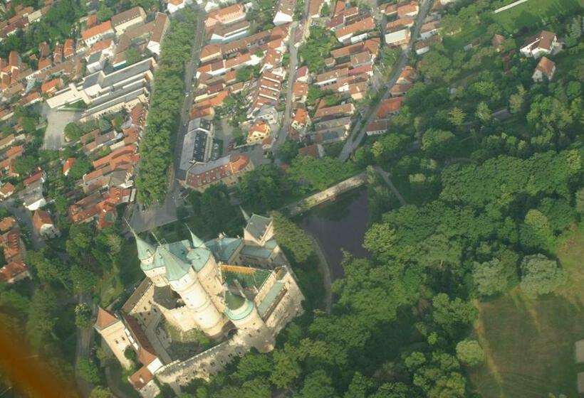 膳宿费 Penzión Nadka