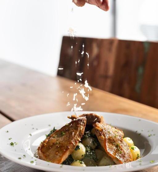 بنسيون Penzion Kolovna