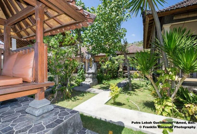 פנסיון Putra Lebah Amed Guest House