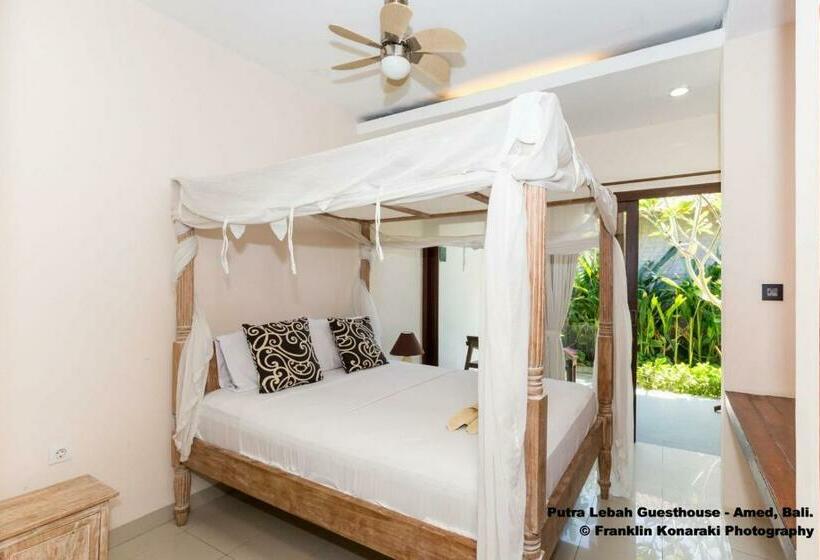 פנסיון Putra Lebah Amed Guest House